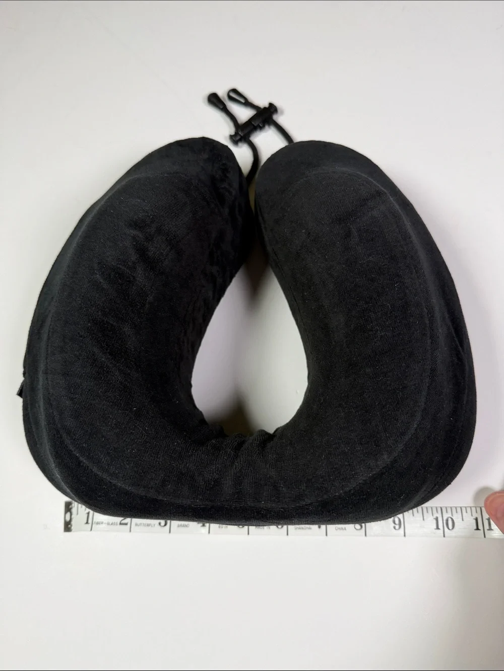 Cabeau Evolution Neck Airline Pillow Memory Foam Stuff Sack Airport Travel